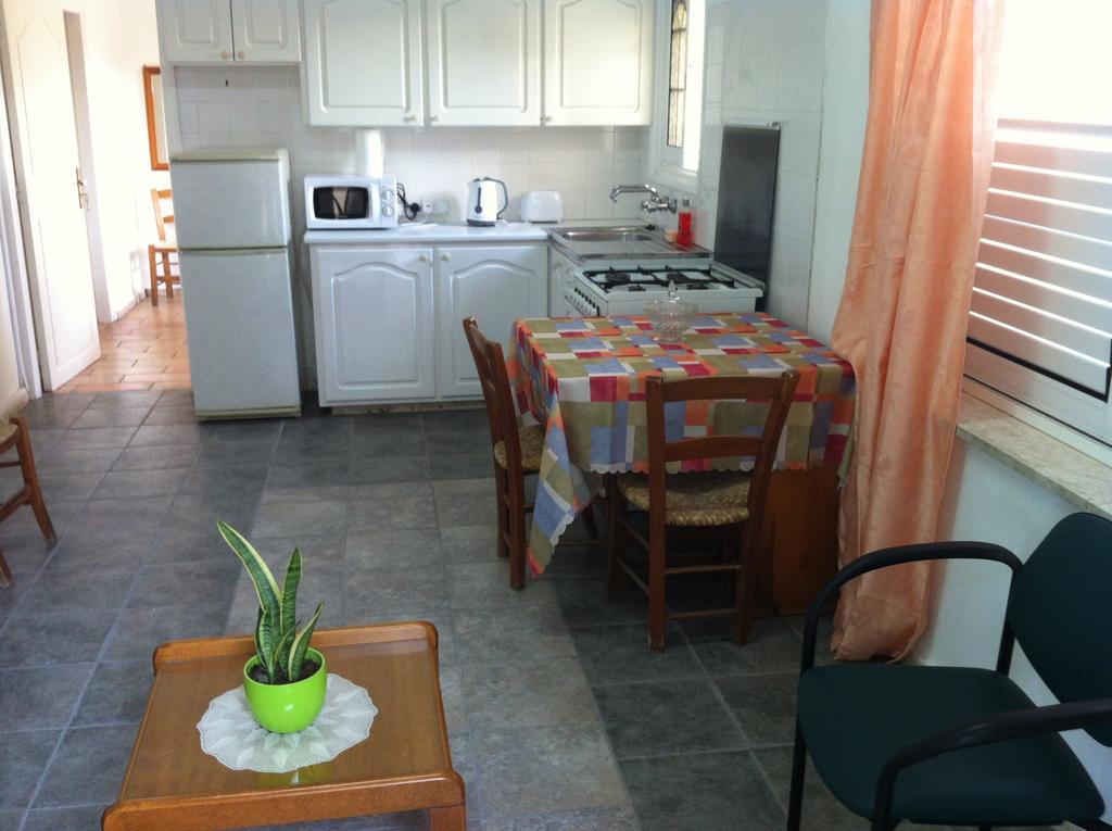 Valentinos House Paphos Room photo