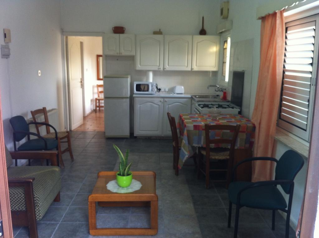 Valentinos House Paphos Room photo